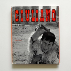 Photos de Peter Willi, texte de Claude Malois, maquette d’Alice M. Voillereau, 1967.